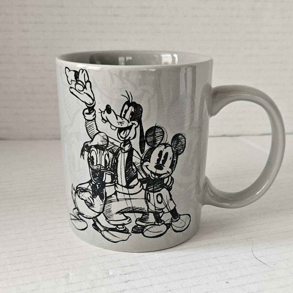 Disney characters sketch coffee‎ mug